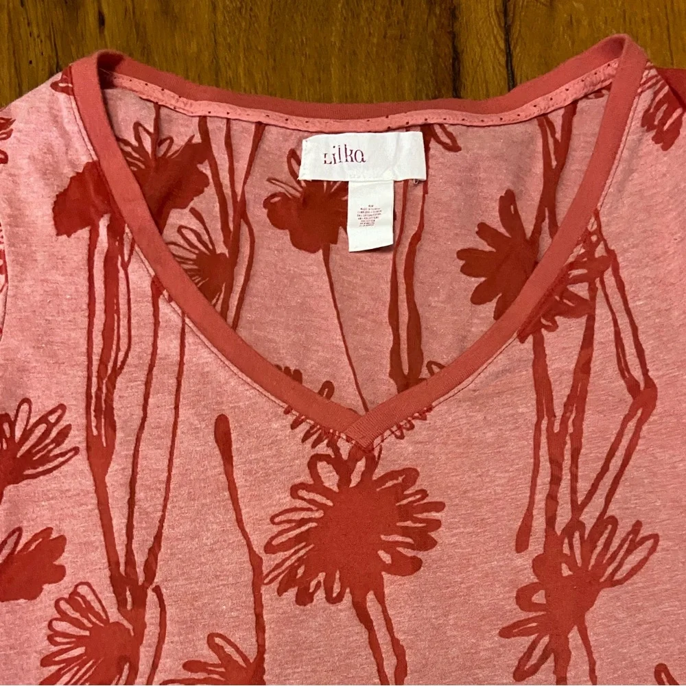 Anthropologie Lilka V-Neck Long Sleeve Red Shirt Pretty Floral Print, Sz Medium - Picture 3 of 8